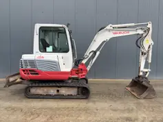 Takeuchi-TB235-2010-211918