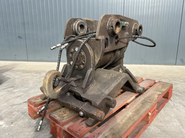 Verachtert-CW30 Schwenkmotor / Kantelkop - ZX140-907831