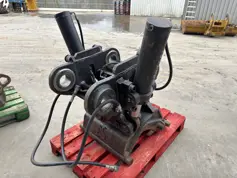 Verachtert-CW40 Kantelkop / Kantelstuk / Tilting coupler / Schwenkwechsler -  Caterpillar 325 / 329 / 330-909451
