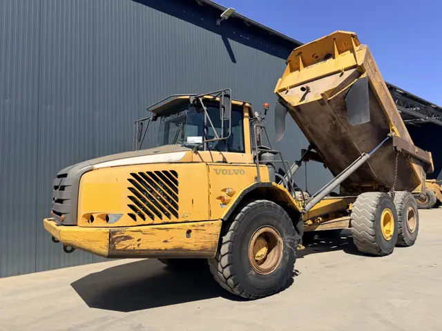 Volvo-A25E-2008-212665