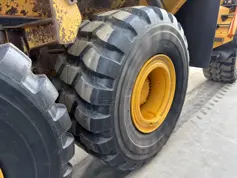 Volvo-A25G | 95% good Bridgestone tires-2015-211069