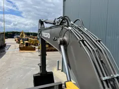 Volvo-EC210-2025-207899