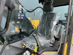 Volvo-EC210-2025-207899