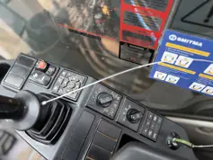 Volvo-EC220E L-2015-210911