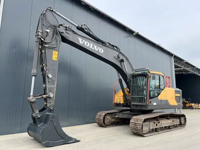 Volvo-EC220E L-2017-207287