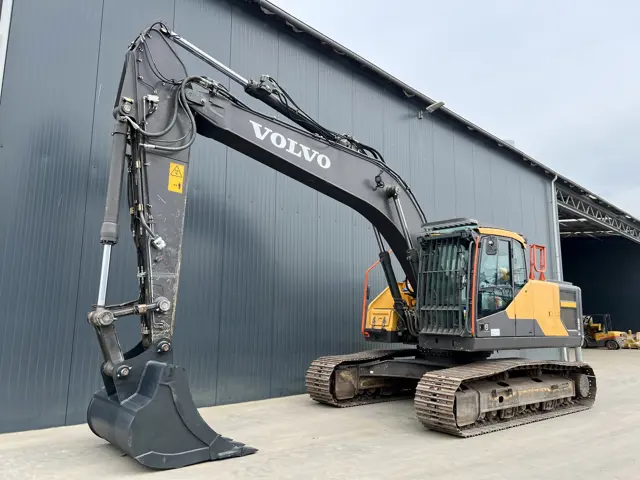 Volvo-EC220E L-2017-207287