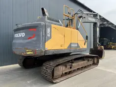 Volvo-EC250E L-2015-208190