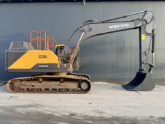 Volvo-EC250E L-2022-214688