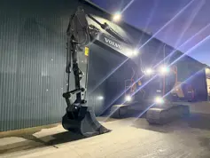 Volvo-EC250E L-2022-214688