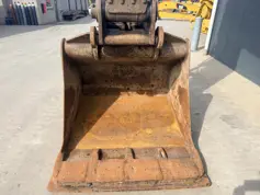Volvo-EC250E NL-2020-213850