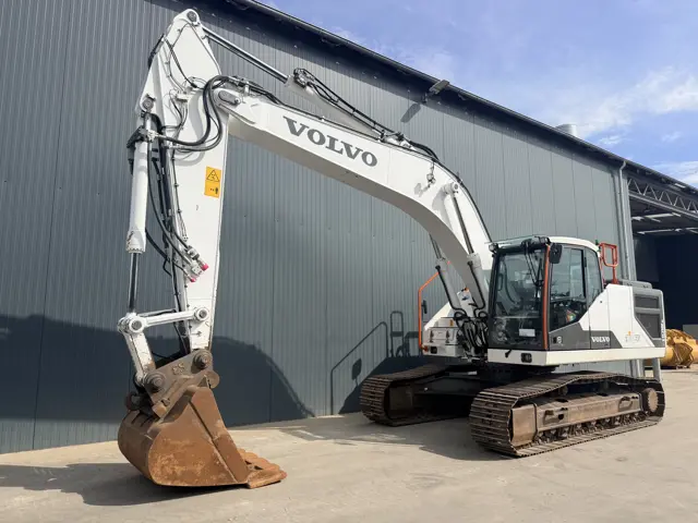 Volvo-EC250E NL-2020-213850