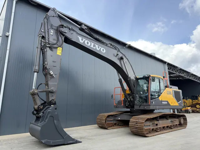 Volvo-EC300E L &shy; Only 2000 Hours!-2023-211921