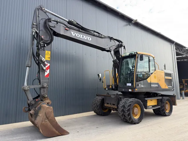 Volvo-EW180E-2015-212114