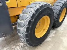 Volvo-G946B-2013-213686