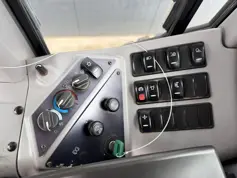 Volvo-G946B-2013-213686