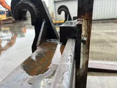 Volvo-L120E / L120F / L120G / L120H / L110E / L110F / L110G / L110H-906115