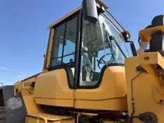 Volvo-L120F-2008-212265