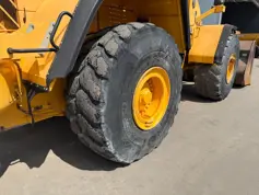 Volvo-L180F-2010-213728