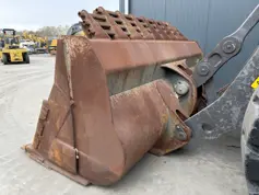 Volvo-L220H-2018-208049