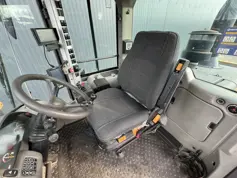 Volvo-L90F-2011-208583