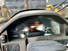 Volvo-L90F-2011-208583