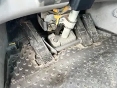 Volvo-L90F-2011-208583