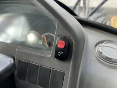 Volvo-L90F-2011-208583