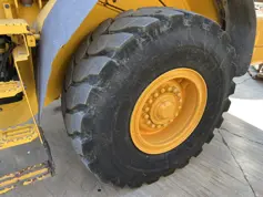 Volvo-L90F-2011-208583