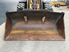 Volvo-L90H-2015-208581